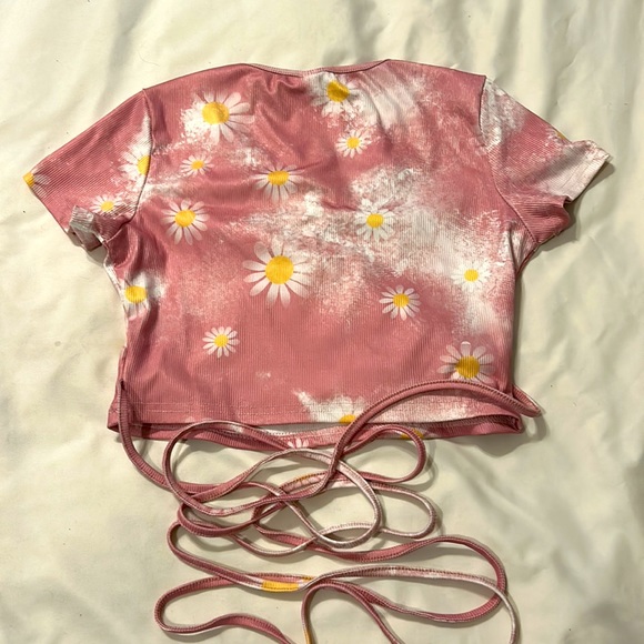 NWT Strappy cropped pink tee belly tie - Picture 3 of 3